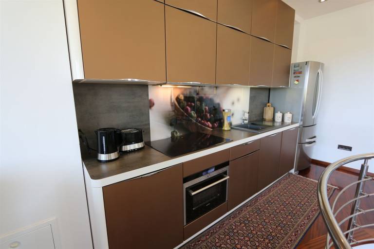 Fully equipped lovely house with garden & BBQ | Garden view | Dogs allowed — photo 4