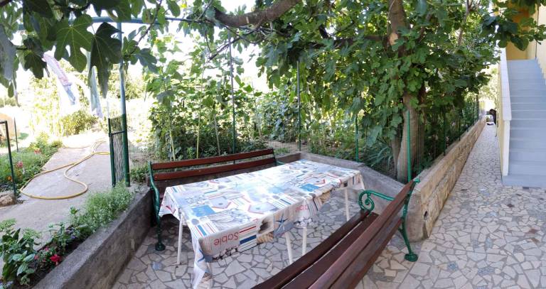 Lovely apartment with garden, barbeque & terrace | Next to the beach | Dogs allowed — photo 4