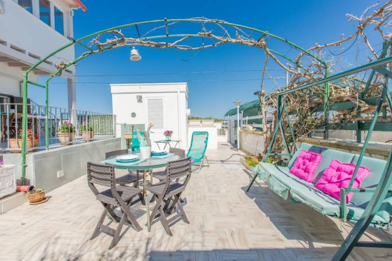 Children-friendly lovely villa with garden | Pets allowed — photo 4