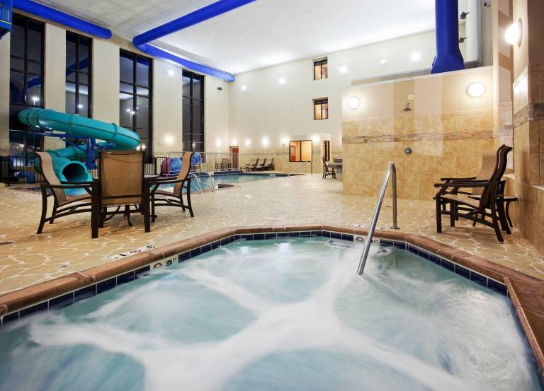 Holiday Inn Express and Suites Great Falls By IHG — photo 2