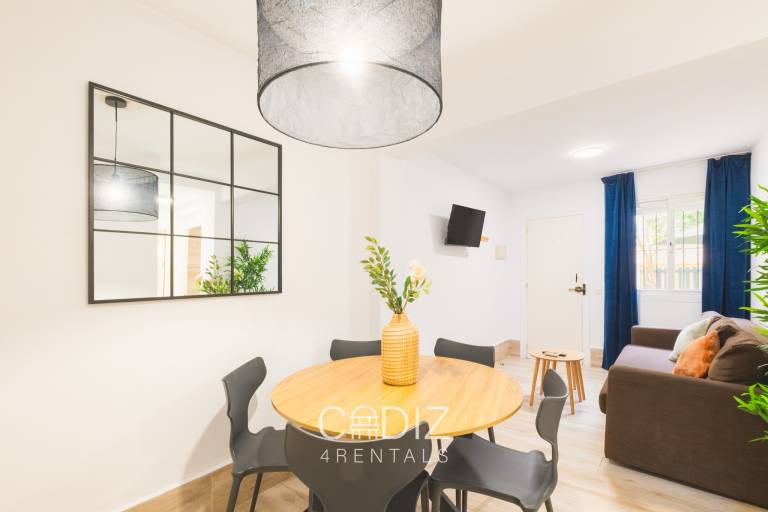 Apartamento con patio - Hostal IMAR by Cadiz4Rentals — photo 2