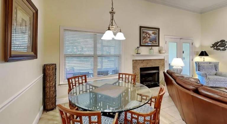 Beach Beauty 4 bed 3 bath home 5 min walk to beach in gated community — photo 5