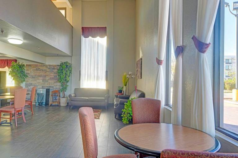 Travelers inn by OYO Wichita Falls — photo 2