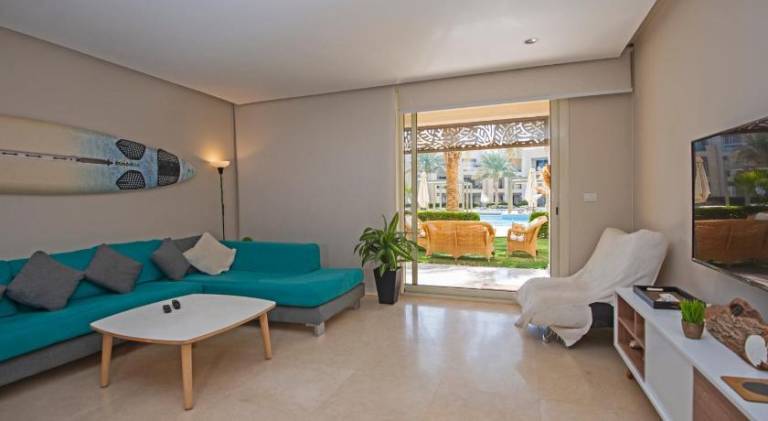 Rental apartment with pool — photo 4
