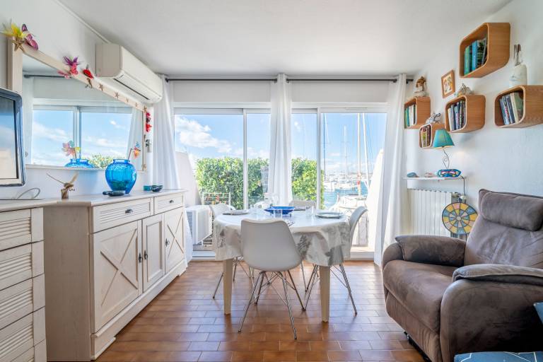 Rental apartment with terrace | Sea view in Agde