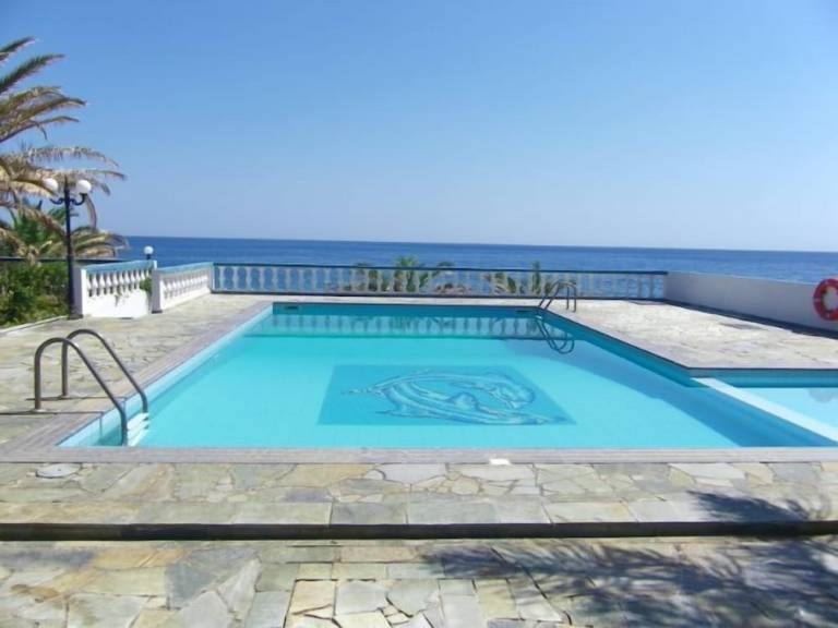 Κατάλυμα  Παραλία Ἁγίας Φωτιᾶς