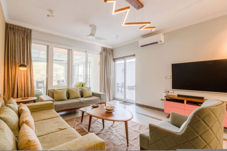 Irene Altezza by Hireavilla 2BR w pool in Pilerne