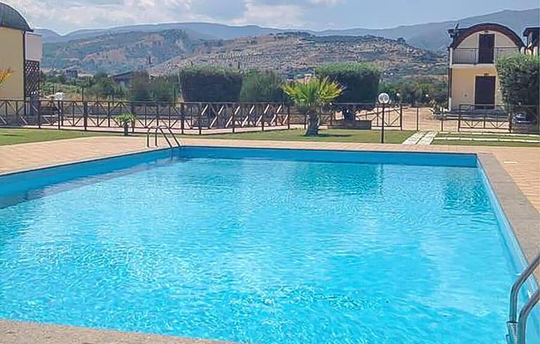 Appartamento Badolato Marina