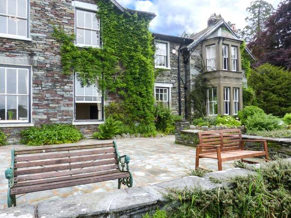 Cottage with yard & terrace | Beach view in Ambleside