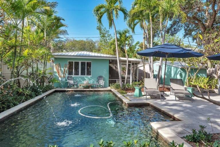 Apartment  Lake Worth