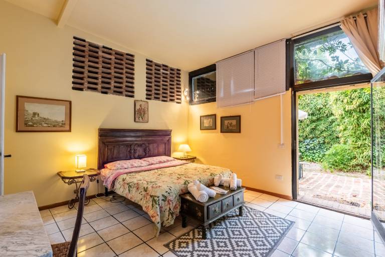 Apartment 'Glicine - Antiche Dimore' with Shared Pool, Wi-Fi, and Air Conditioning — photo 2