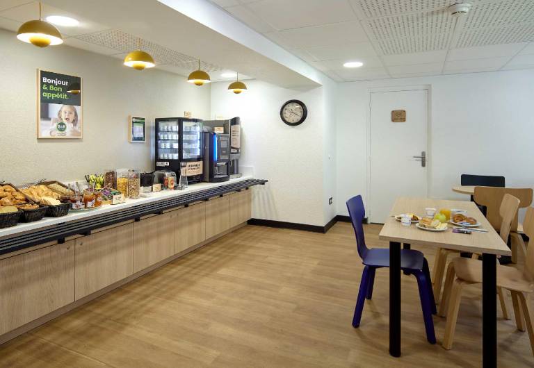 B&B HOTEL Viry-Châtillon — photo 2