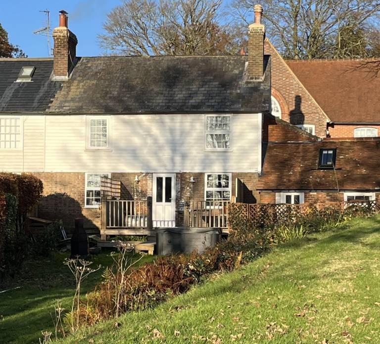 Cottage  Old Heathfield