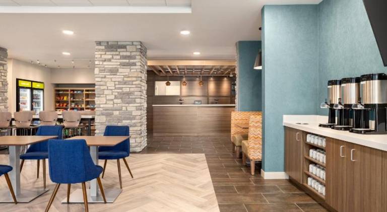 Home2 Suites by Hilton Cheyenne — photo 4