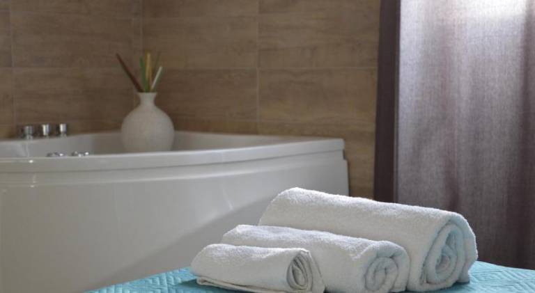 Rental apartment with jacuzzi in Crispiano