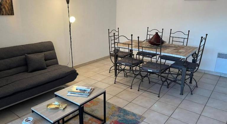 Lovely apartment with patio, garden & private pool | Pet-friendly — photo 3