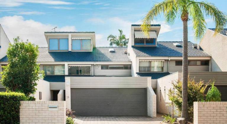 House  Lemon Tree Passage