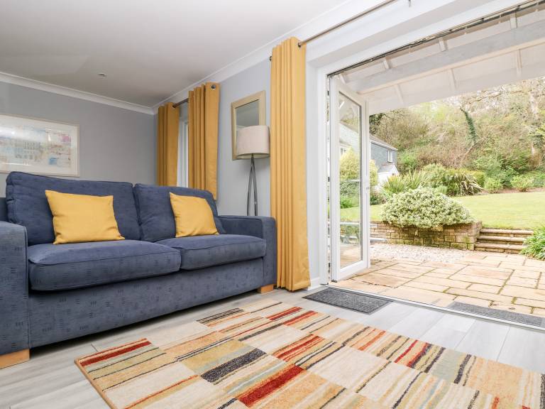 Children-friendly wonderful cottage with patio & yard | Beach view | Pets allowed — photo 4