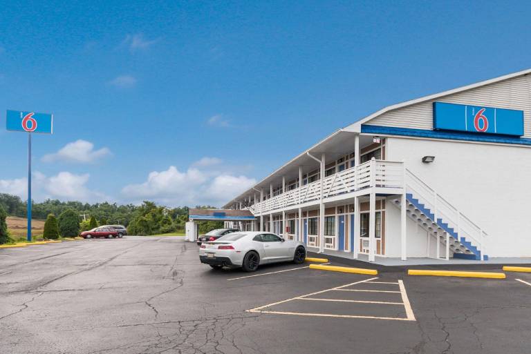 Motel 6 Parkersburg, WV in Parkersburg, WV
