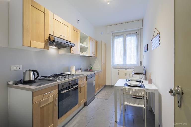 Holiday apartment with terrace | City view — photo 5