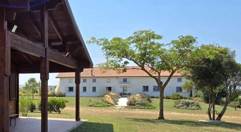 Farm with pool in Tarquinia