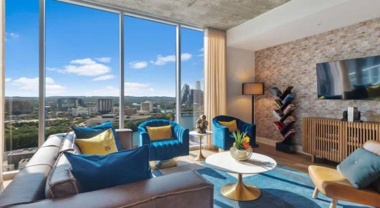 Nice vacation home with pool | Dogs allowed in Austin, TX