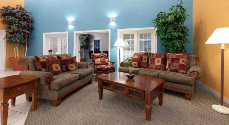 Extend-a-Suites - Extended Stay, I-40 Amarillo West — photo 4