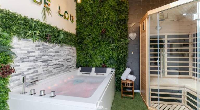 House with sauna & patio — photo 4