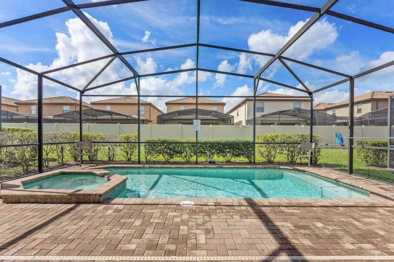 Fully equipped villa with jacuzzi & private pool | Pets are welcome — photo 3