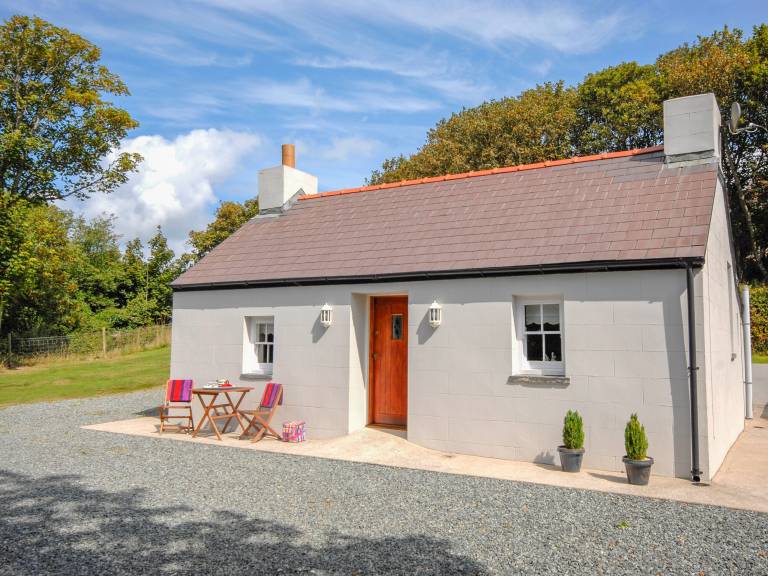 Cottage  Marloes