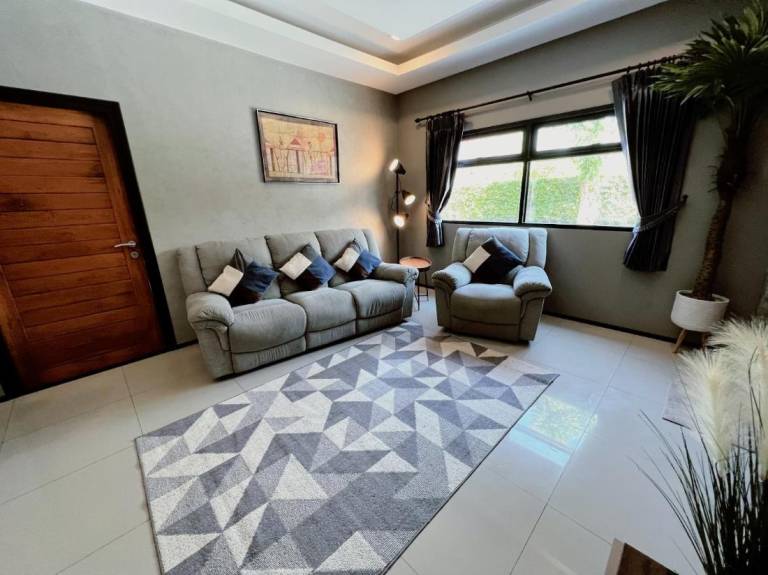 Family-oriented nice rental apartment with patio & yard | City view | Dogs allowed in Rayong