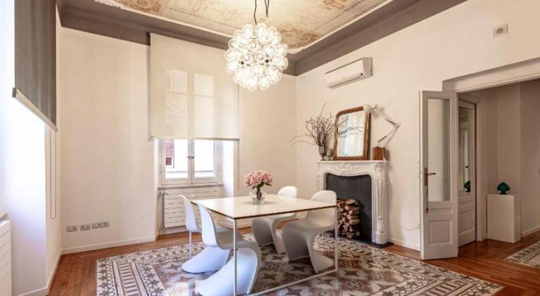 Holiday apartment with terrace in Vezzano Ligure