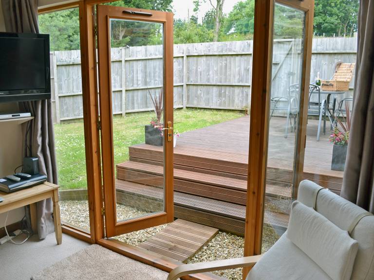 Child-friendly lovely cottage with garden | River view | Pets are welcome — photo 3