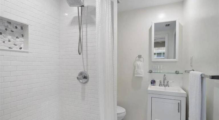 House | Pets are welcome in Fort Lauderdale, FL