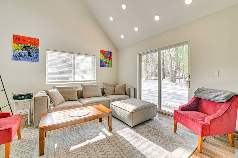 Ski, Hike & Golf: Pet-Friendly Windham Retreat — photo 4