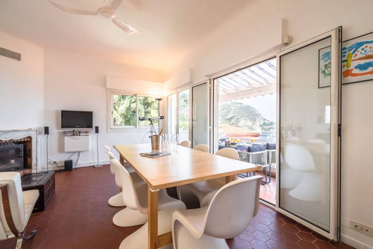 Fully equipped lovely vacation home with pool, barbecue & terrace | Close to the beach | Pets allowed — photo 3
