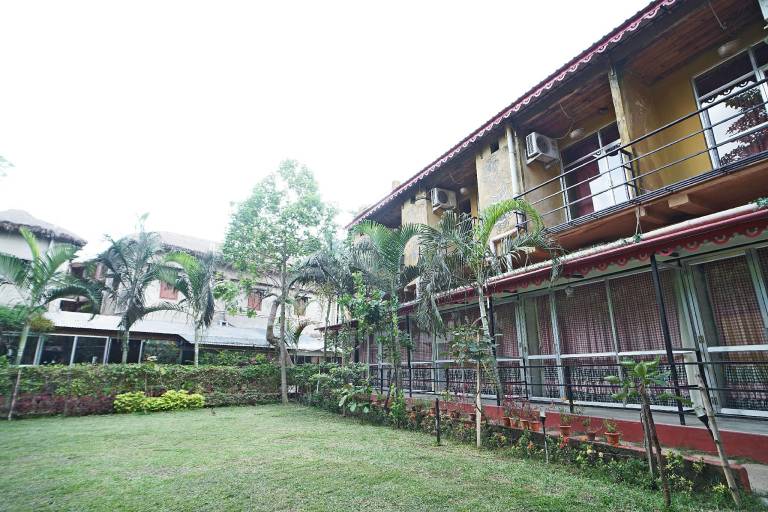 Resort Santiniketan