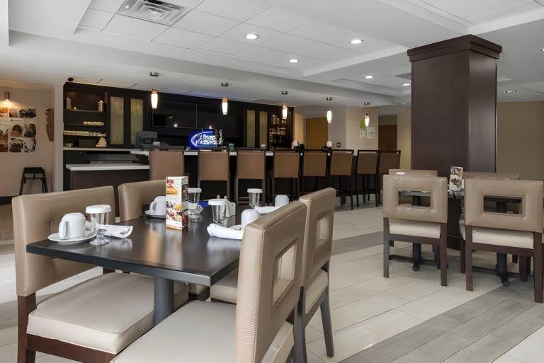 Holiday Inn Savannah S - I-95 Gateway Hotel By IHG — photo 3
