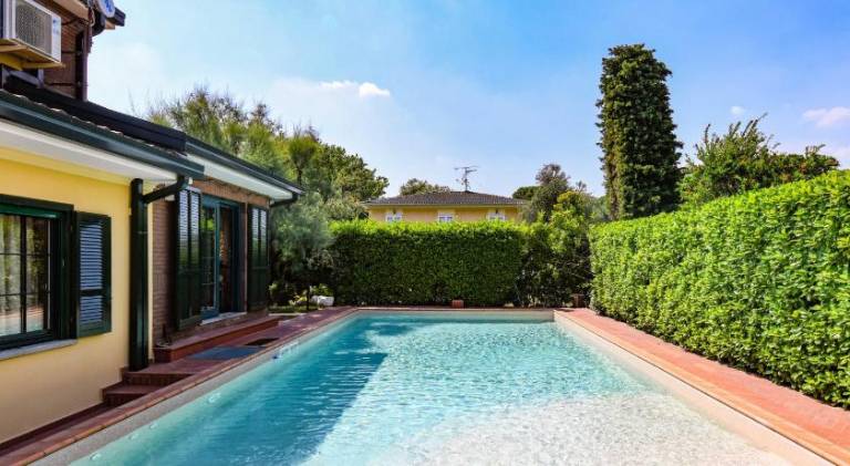 Villa Artemisia Luxury, Pool & Jacuzzi, 300m from Lake Garda — photo 4