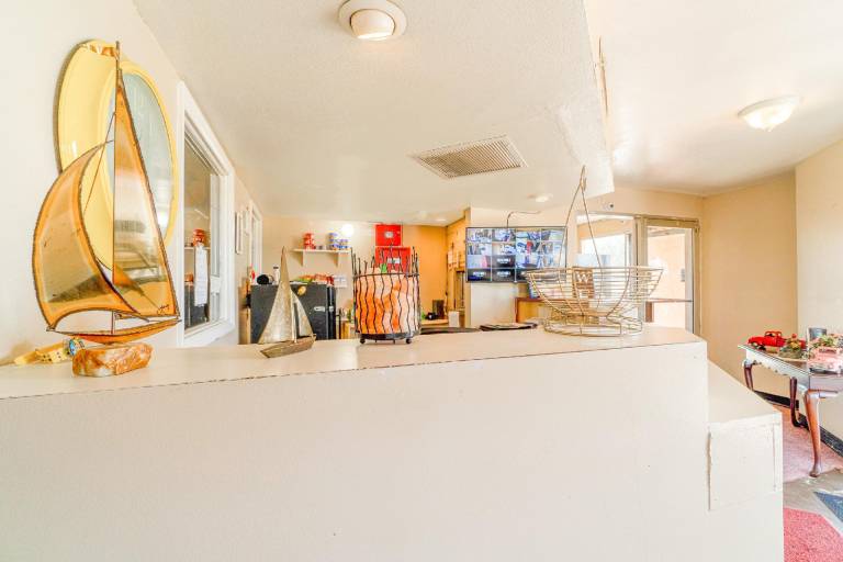 Castle Inn & Suites By OYO Chickasha — photo 5