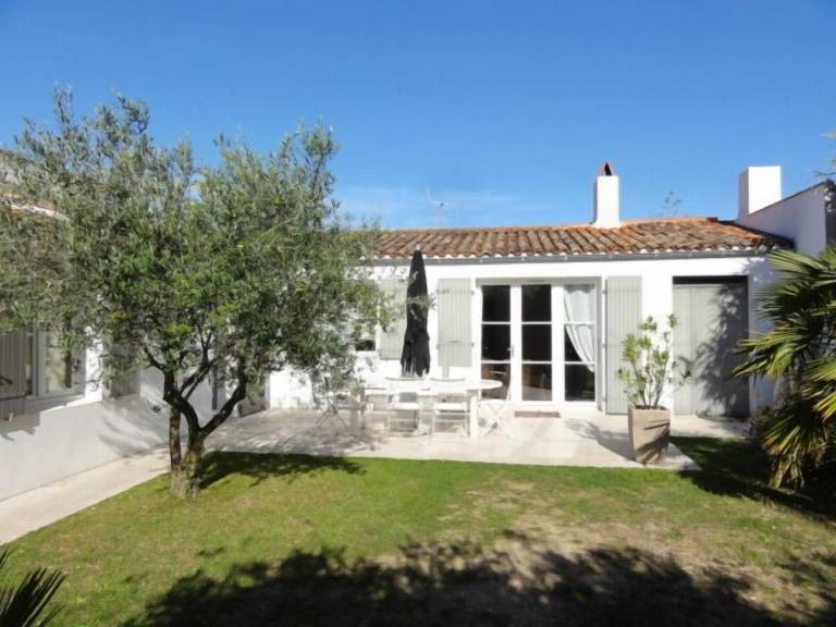 House  La Flotte