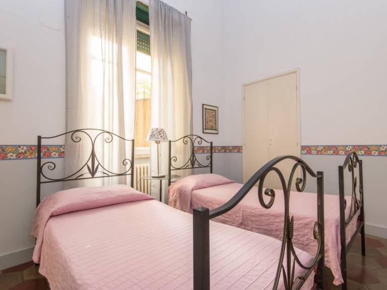 Fully equipped nice apartment with terrace | Near Trevi Fountain | Pets are welcome — photo 4