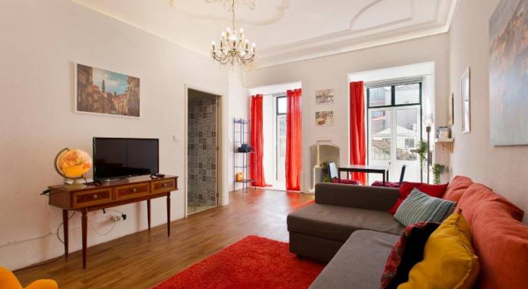 Charming apartment with terrace & yard | Next to Porto Cathedral | Suitable for remote work | Dogs allowed — photo 2