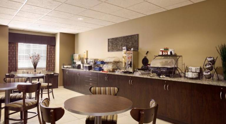 Microtel Inn & Suites by Wyndham Sidney — photo 4