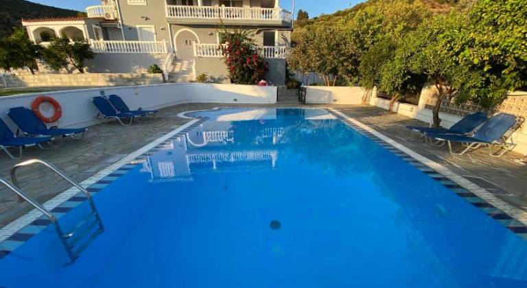 Villa with private pool, yard & BBQ in Samos