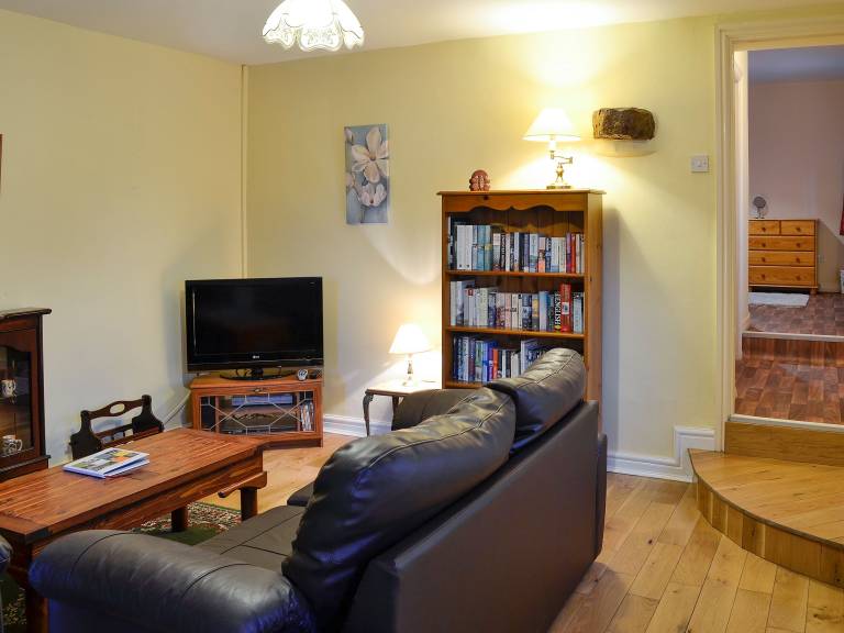 Cottage with yard & BBQ in Conwy