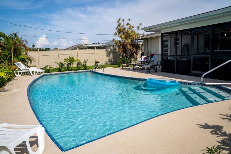 House Caloosahatchee