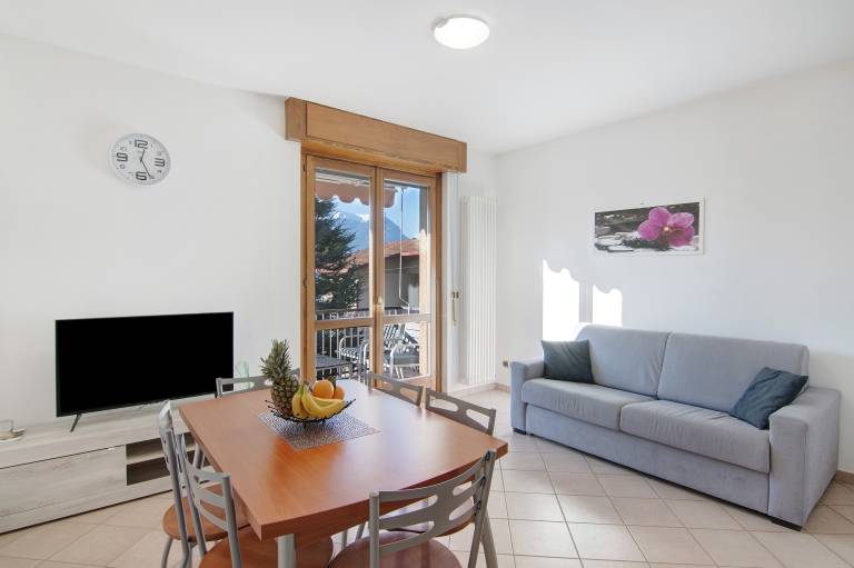 Holiday Home "Casa Lierna" with Private Terrace, Balcony and Wi-Fi — photo 3