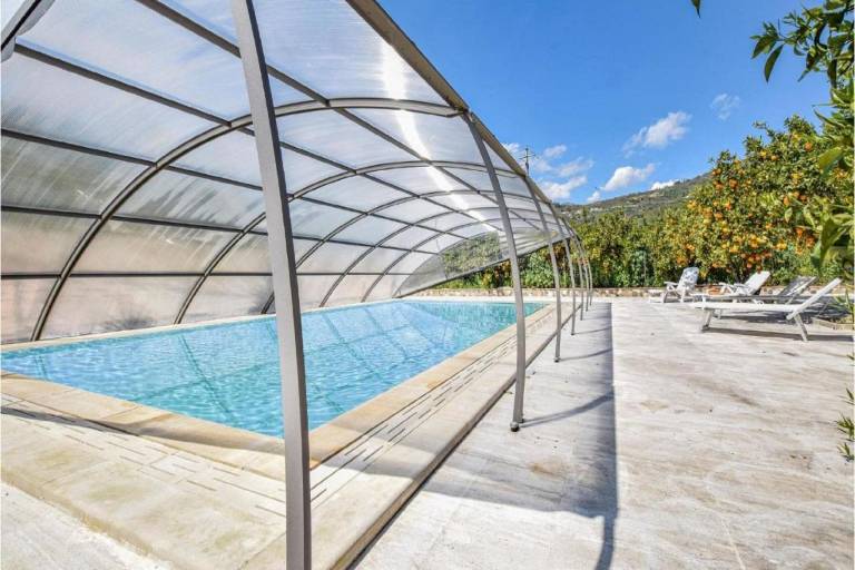 Fully equipped beautiful house with yard, patio & sauna | Pets are welcome — photo 2