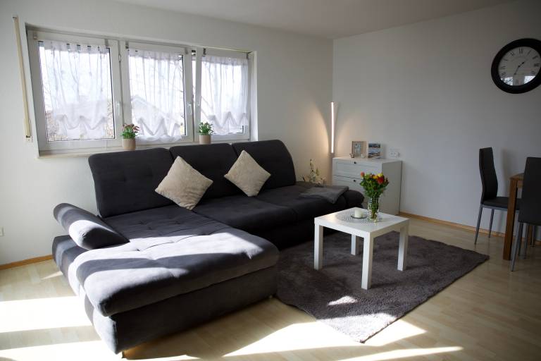 Modern Accommodation in Leutkirch with Mountain View, Wi-Fi & Balcony — photo 5